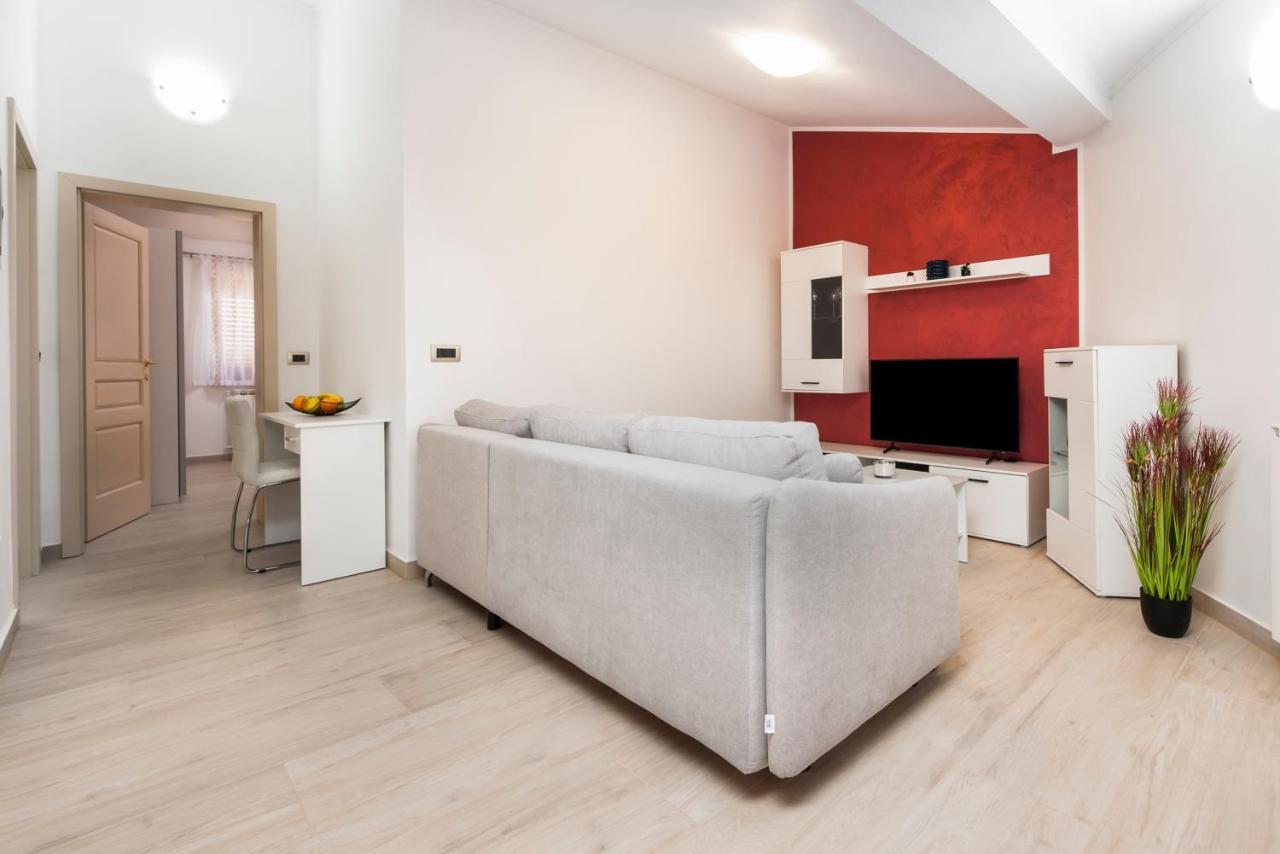 Comfort Karla Apartment